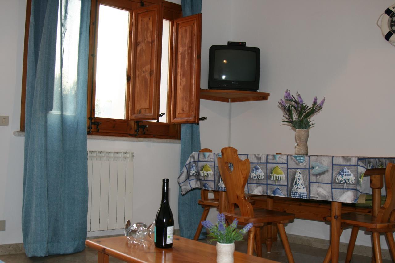 קוסטונאצ'י Casa Vacanze Il Cortile מראה חיצוני תמונה
